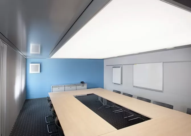 Светопрозрачные натяжные потолки